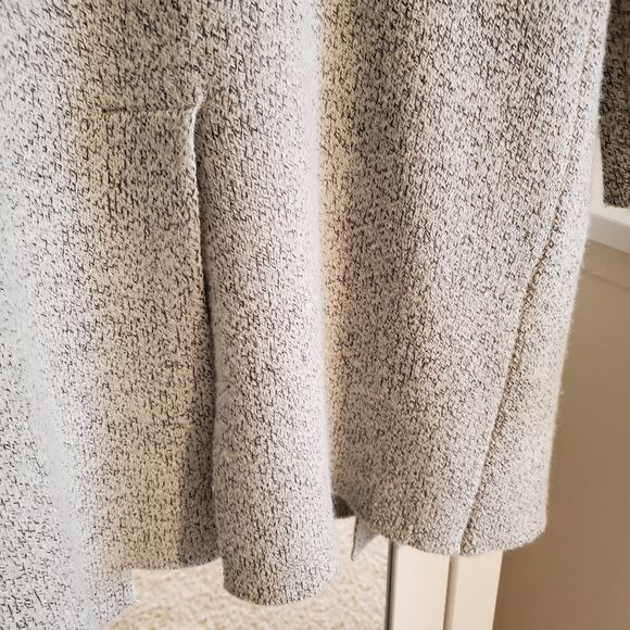 Long Cardigan - Picture 2 of 8